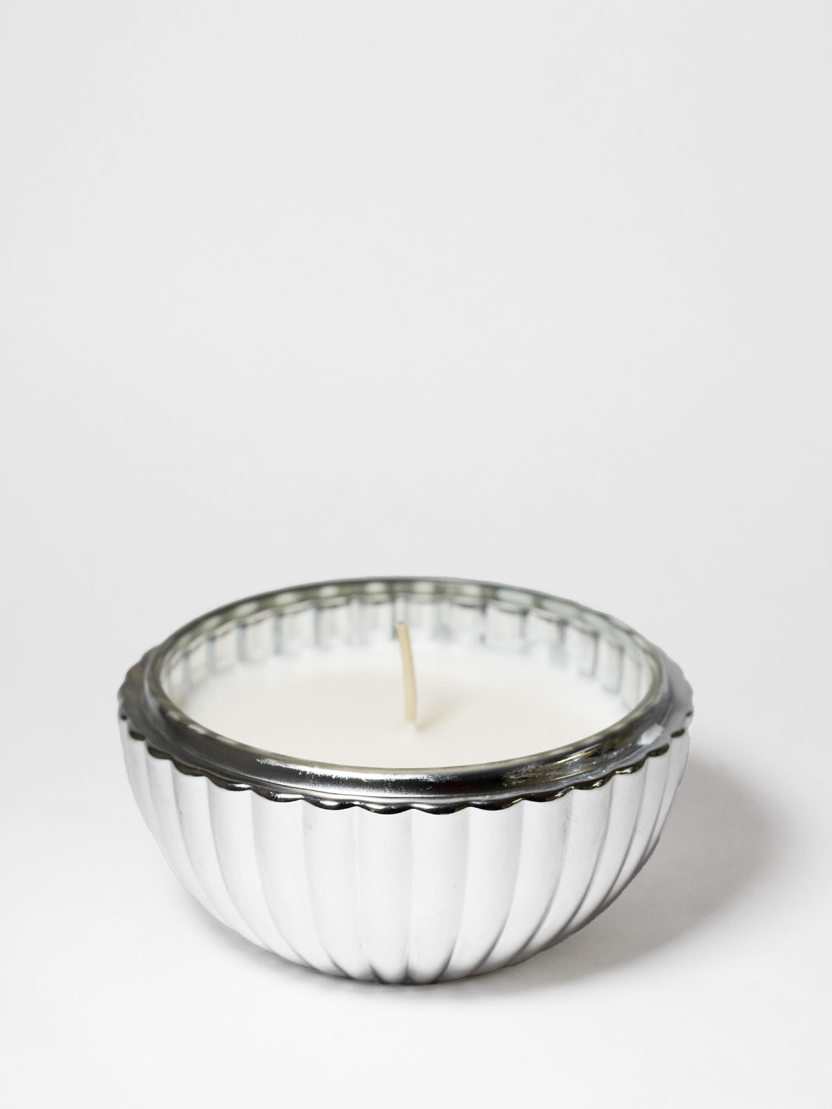 Firewood & Silver Fir 6 oz scented candle Premium