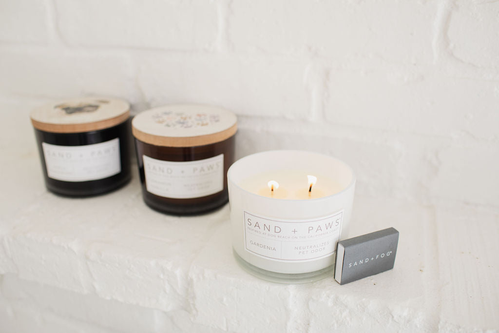 Sand + Paws Gardenia 12 oz scented candle Premium