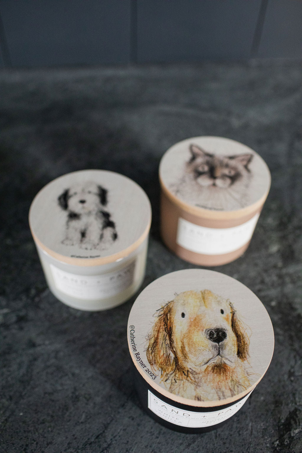 Sand + Paws White Vanilla 12 oz scented candle Premium