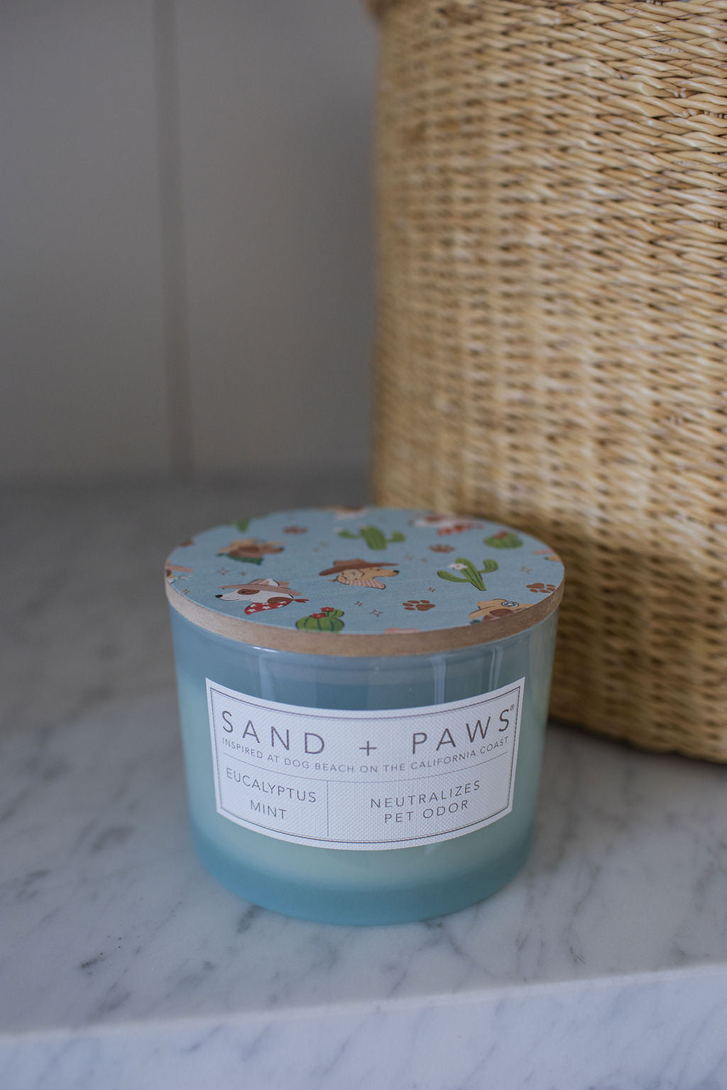 Sand + Paws Eucalyptus Mint 12 oz scented candle Premium