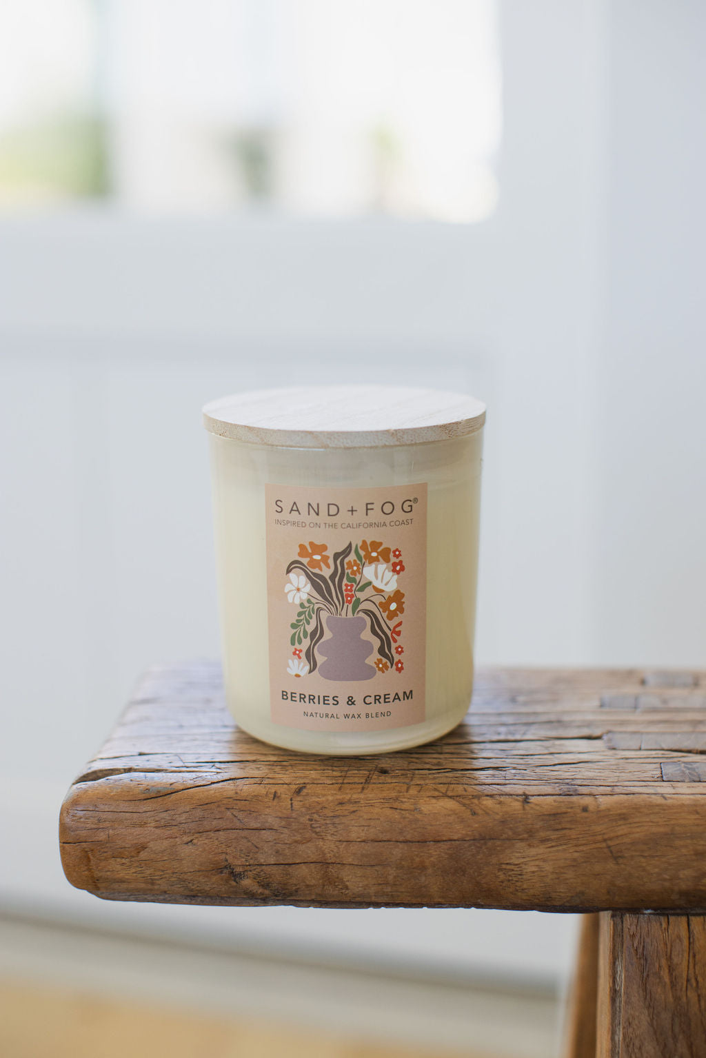 Berries & Cream 10 oz scented candle Premium