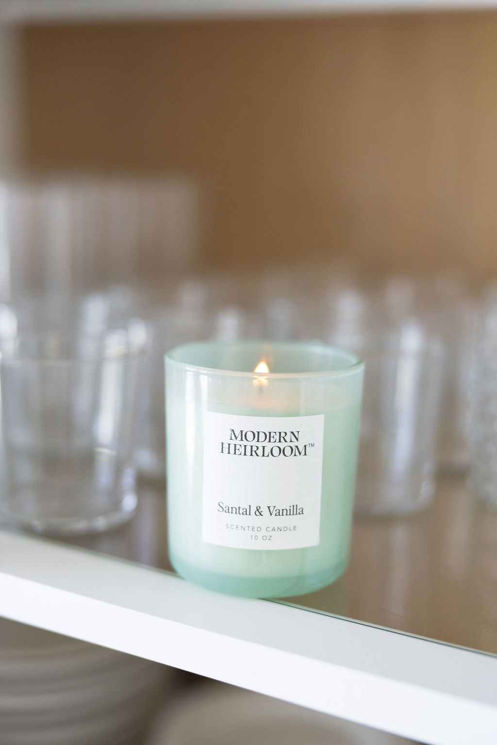 Santal & Vanilla 10 oz scented candle Premium