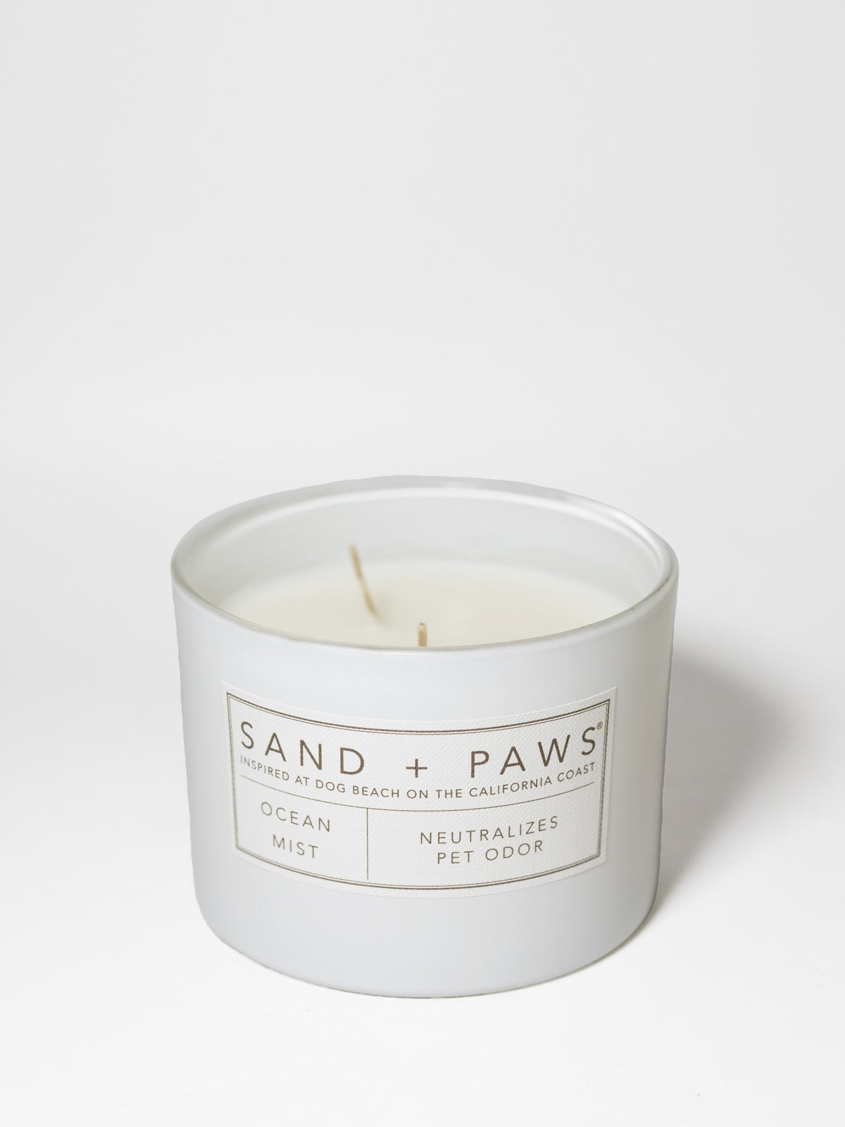 Sand + Paws Ocean Mist 12 oz scented candle Premium