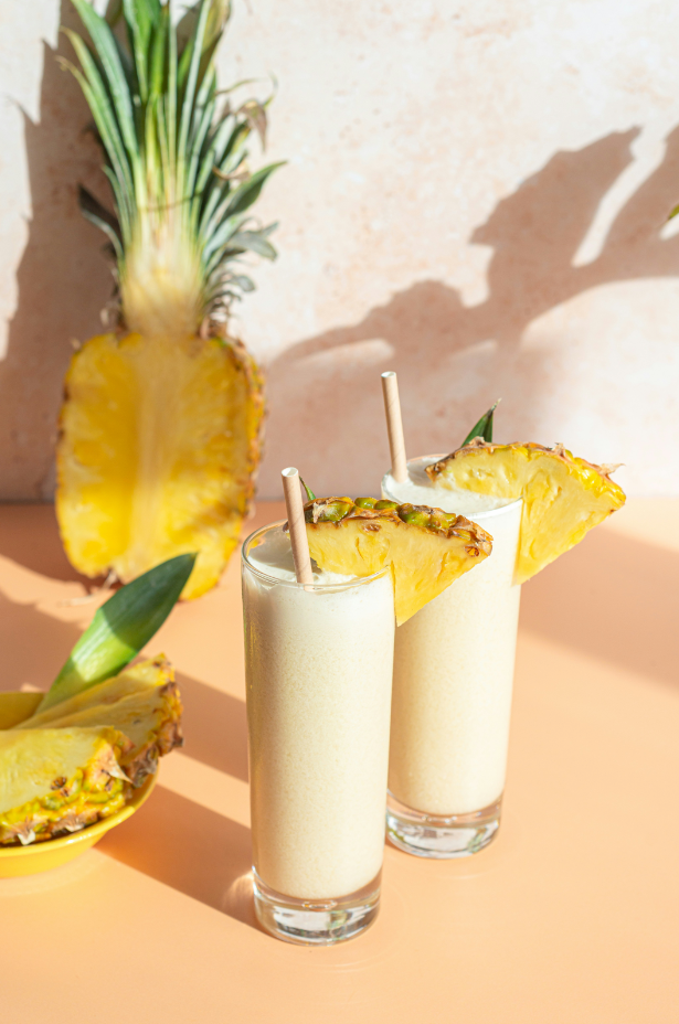 Sand + Paws Pineapple Coconut 12 oz scented candle Premium